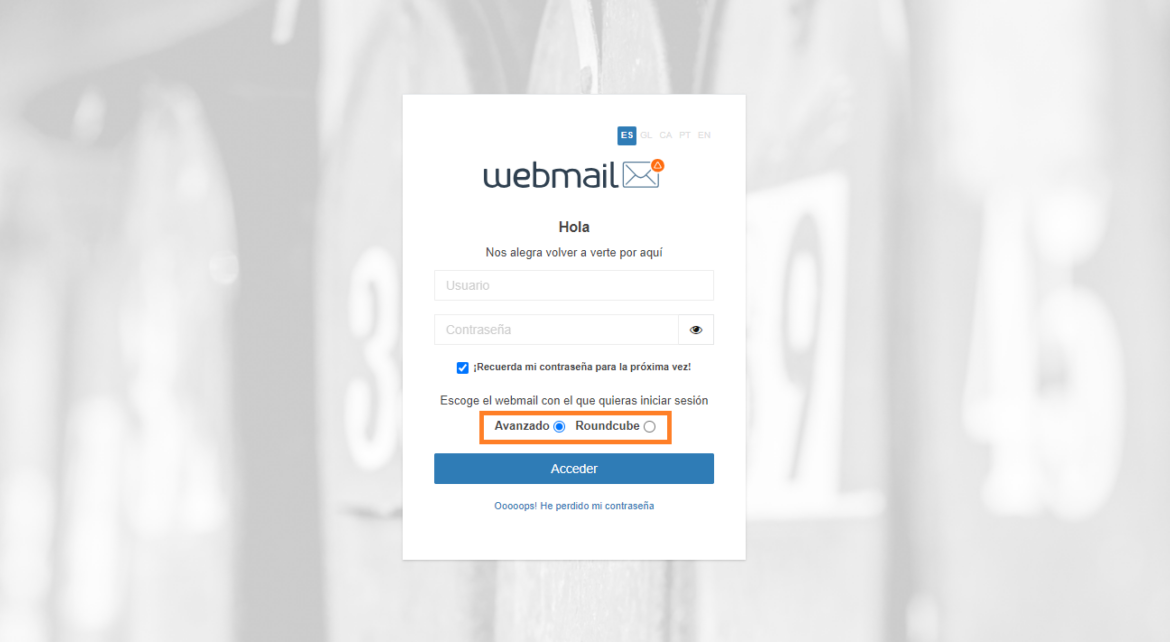 Pantalla de acceso a correo Roundcube o Webmail dinahosting