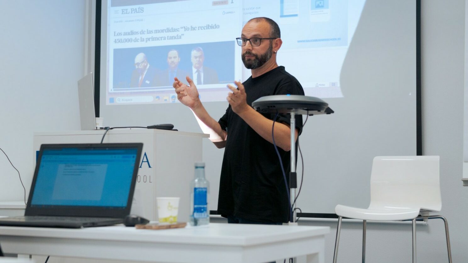 Formación dinahosting en la Galicia Business School